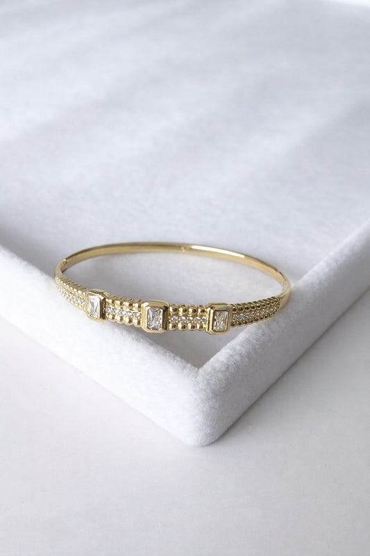 Üçlü Taş Kelepçe