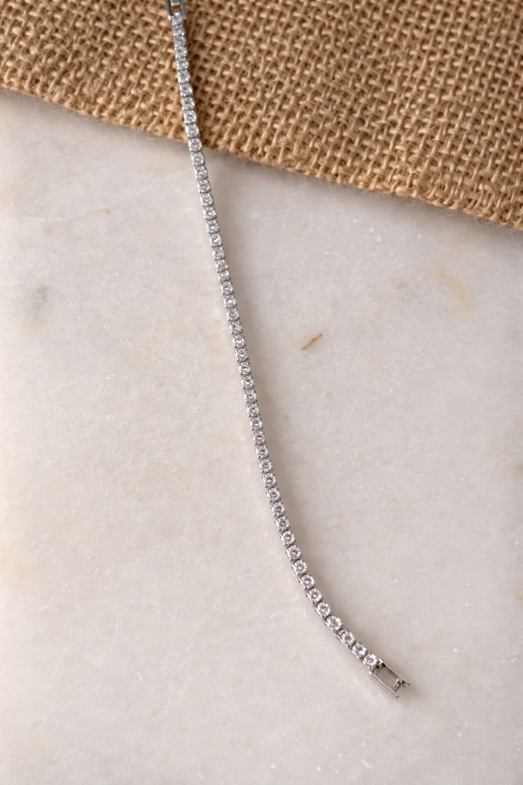 İnce Su Yolu Bileklik